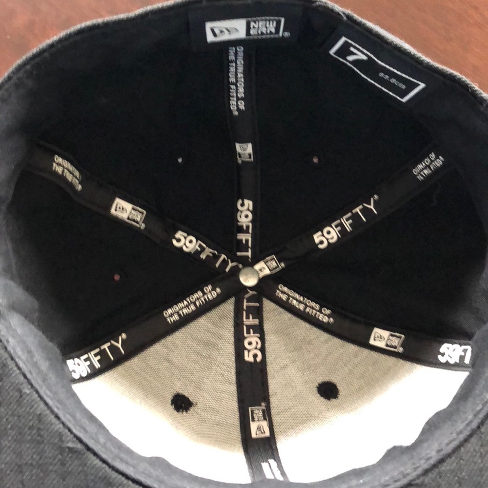 Hat 🧢 - Picture 4 of 8